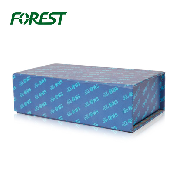 <div>Long gift box with magnetic closure</div>